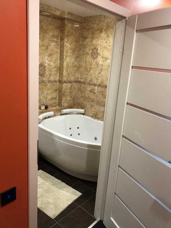 Trumpalaike Buto Nuoma Rokiskyje Su Jacuzzi Rokiskis Exterior photo